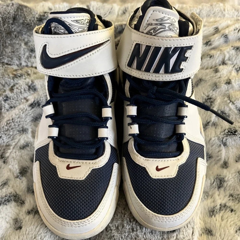 Nike LeBron y2k James Kid Basketball Shoes White Navy High Top Sneakers Size 3.5